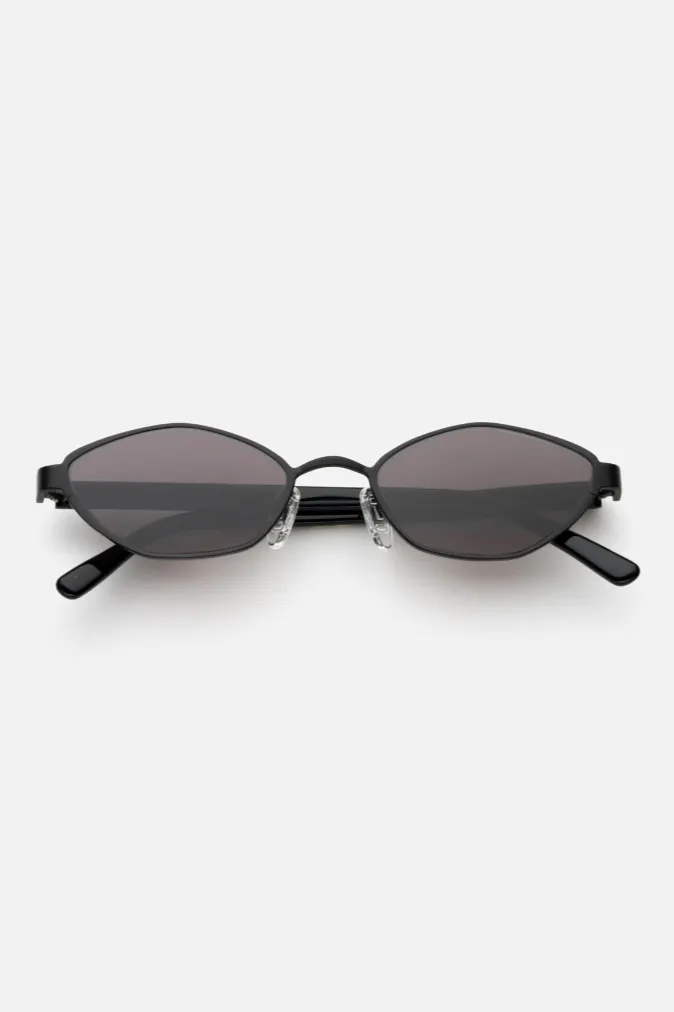 LU GOLDIE FARRAH SUNGLASSES - BLACK
