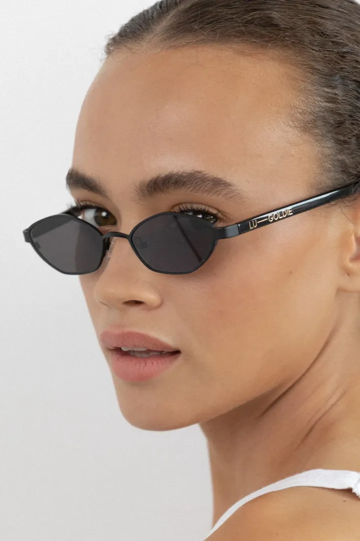 LU GOLDIE FARRAH SUNGLASSES - BLACK