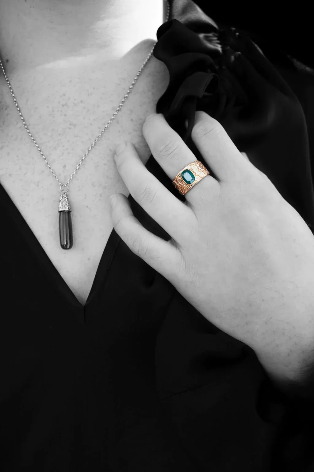 Nostalgia Ring - Gold & Green Onyx