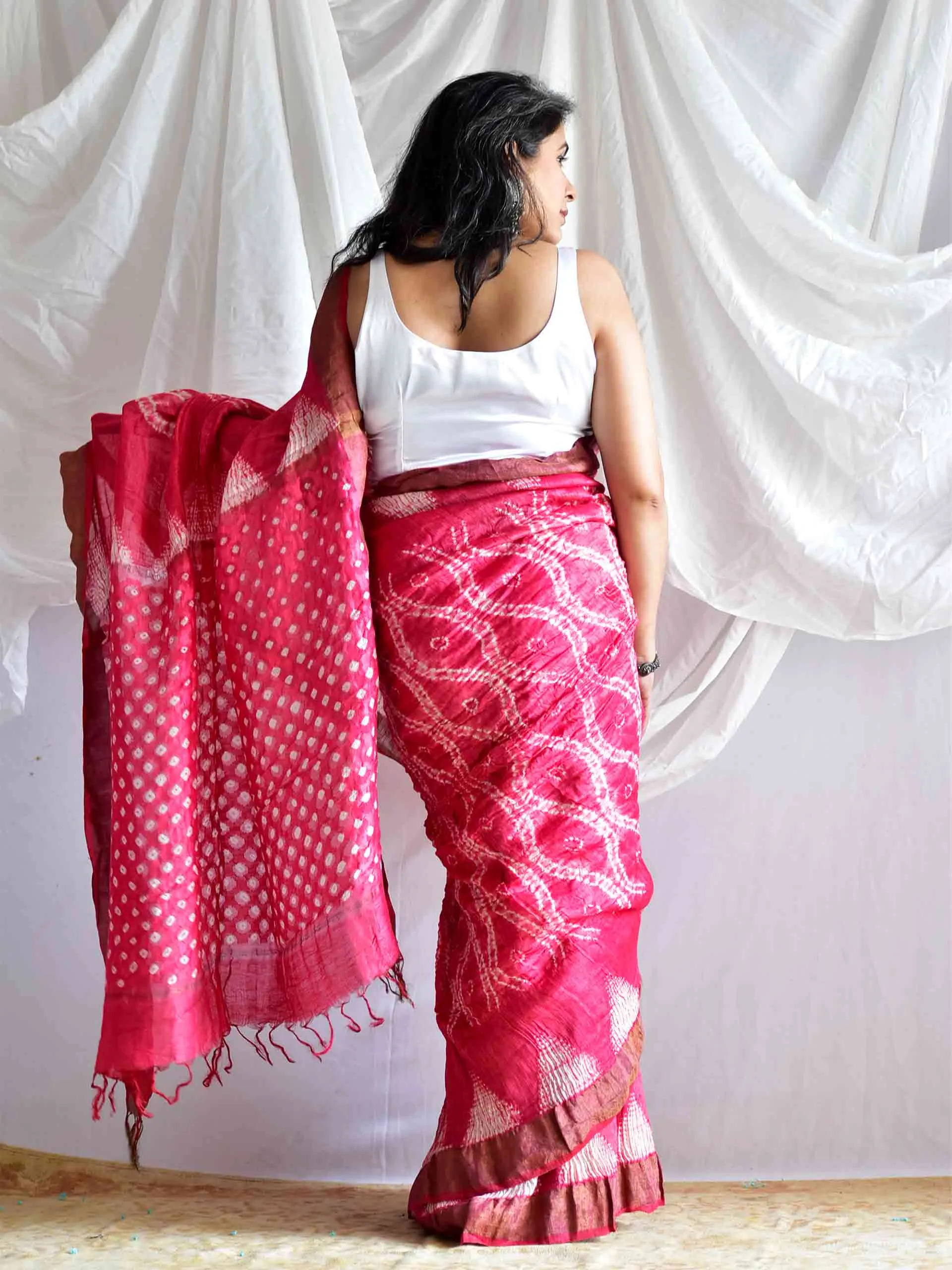 Phaalse - handloom linen shibori saree