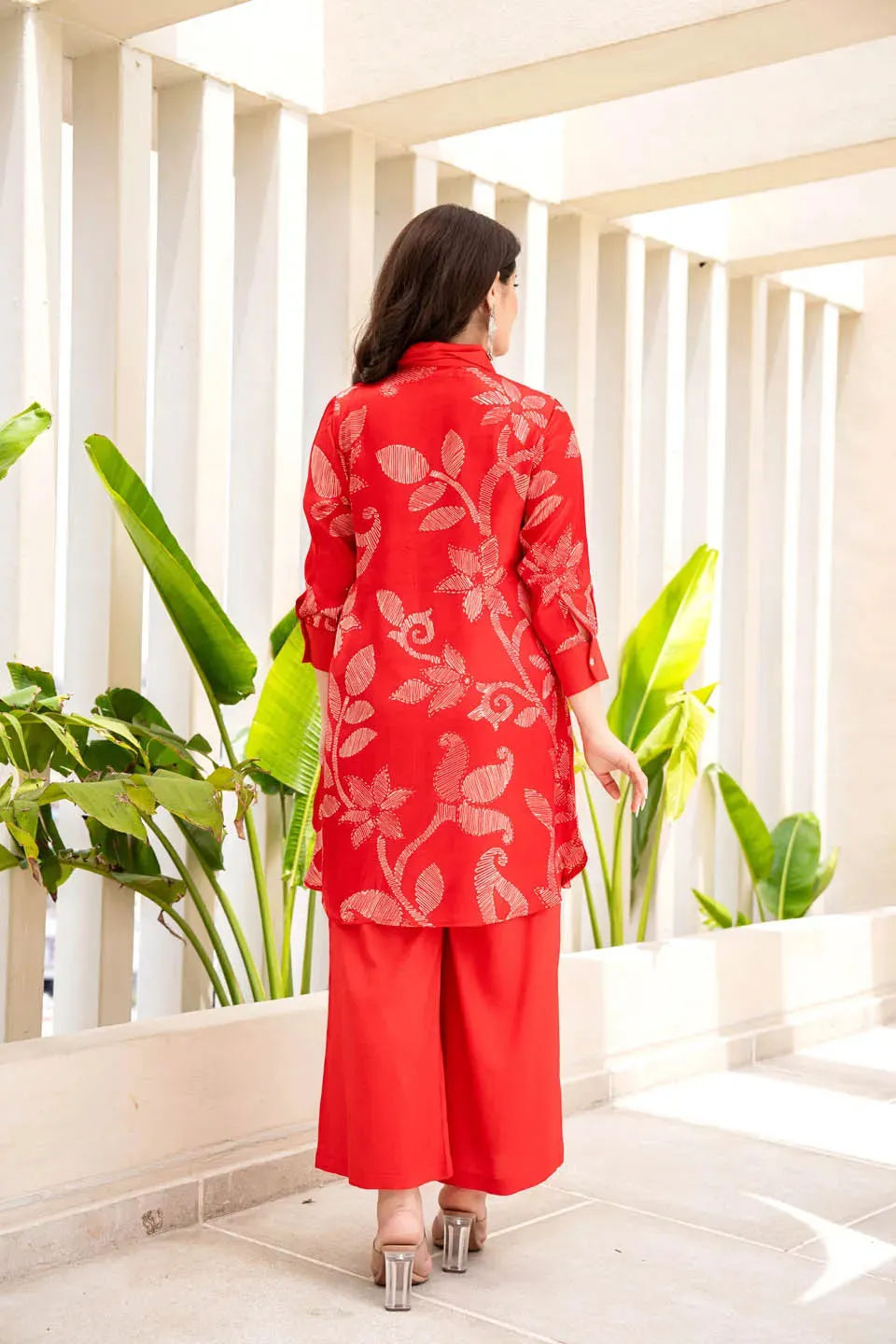 RED FLORAL EMBROIDERED STRAIGHT KURTA SET WITH PALAZZO PANTS