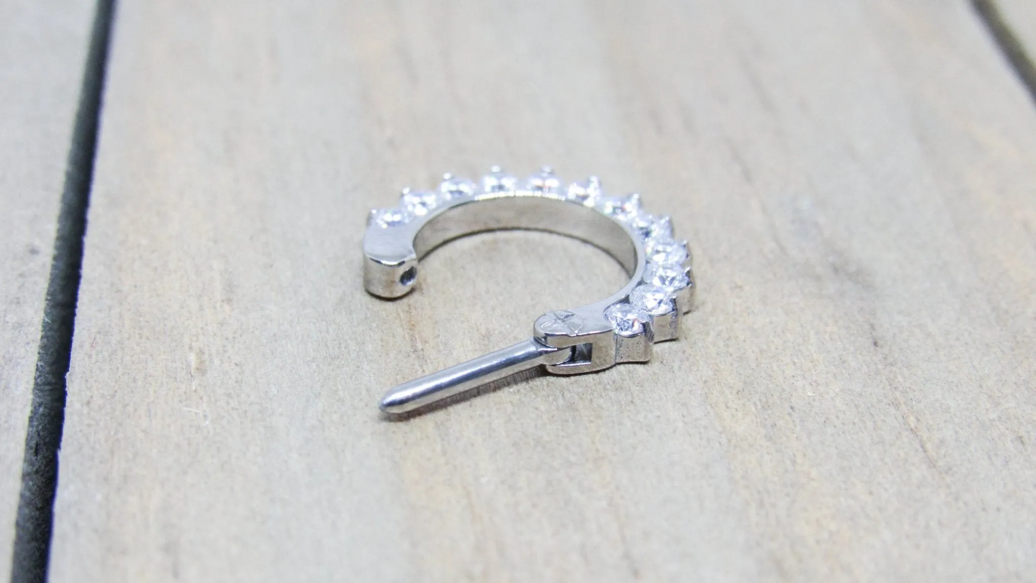 Septum piercing clicker 16g clear set gemstones hypoallergenic daith ear piercing ring