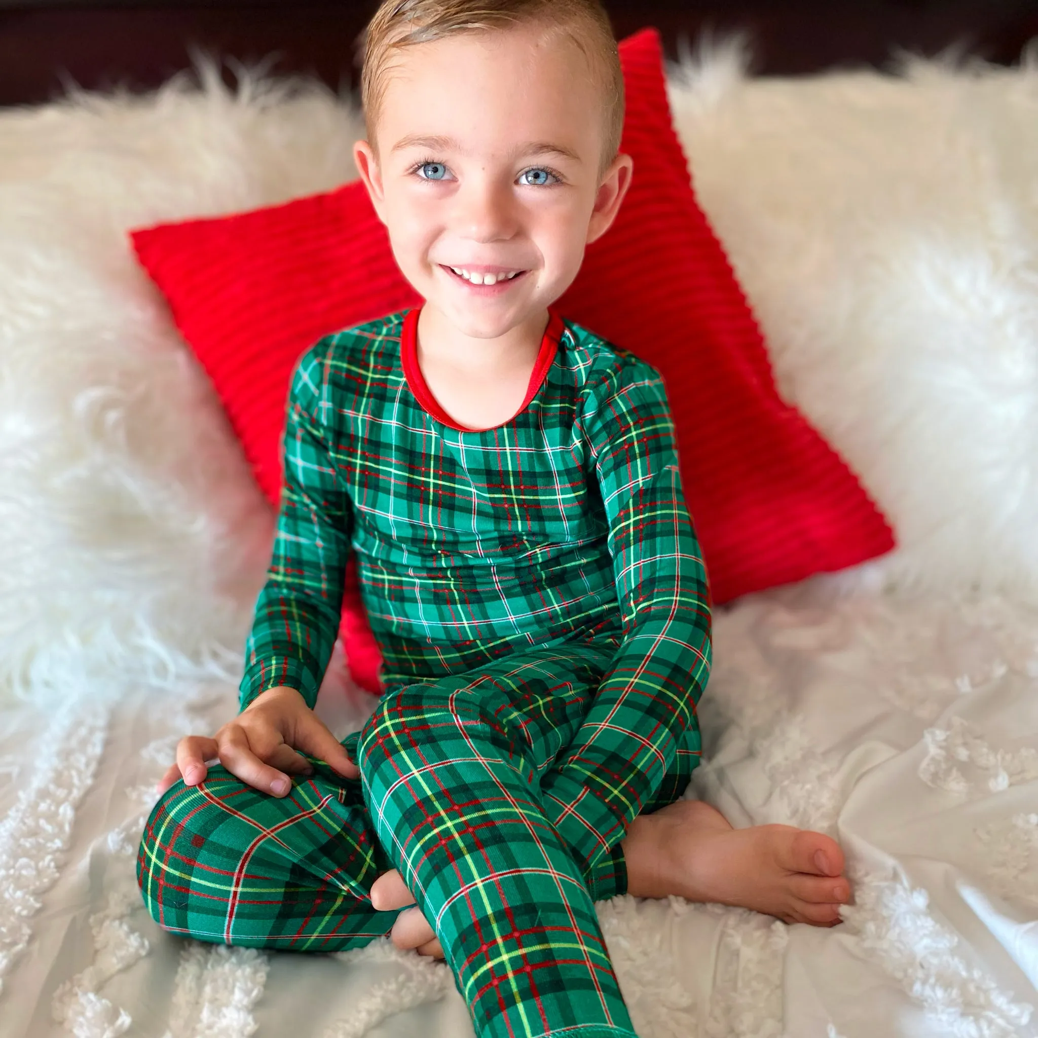 Winter Dreamland Plaid Long Sleeve Pajama Set (2T-12Y)